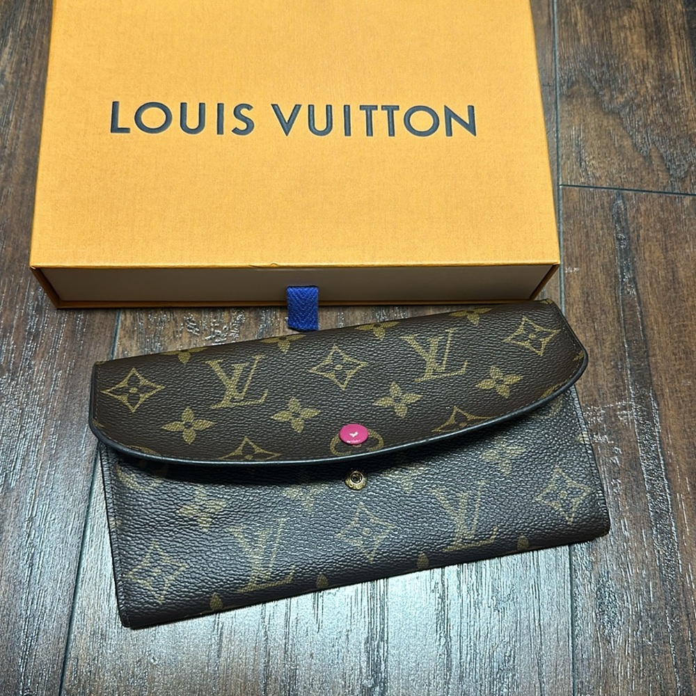Louis Vuitton Emilie Wallet monogram
